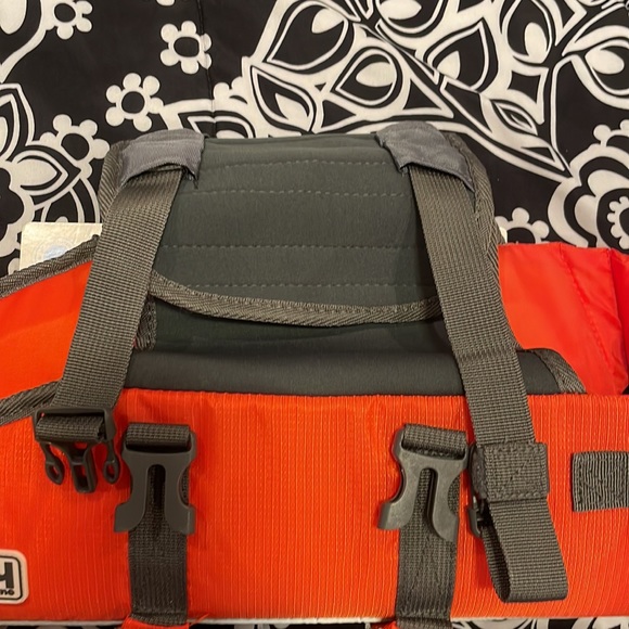 Splash Life Jacket for dogs 🐶 30-55 lbs/ Girth:21-27 Inches 🐶 SIZE MEDIUM 🐶 - Picture 4 of 9